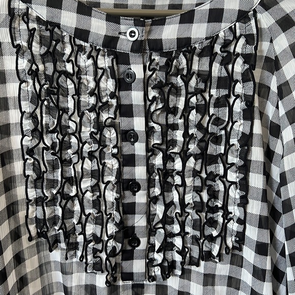 H&M black and white plaid gingham blouse, size 4 - Picture 2 of 3